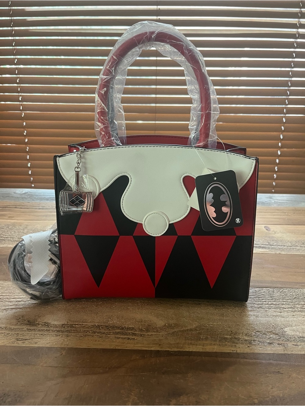 Harlequin Red & Black Patterned Women’s purse.